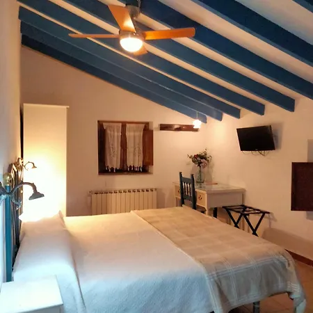 Aromas Guest house Villena