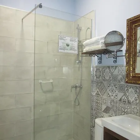 Aromas Guest house
